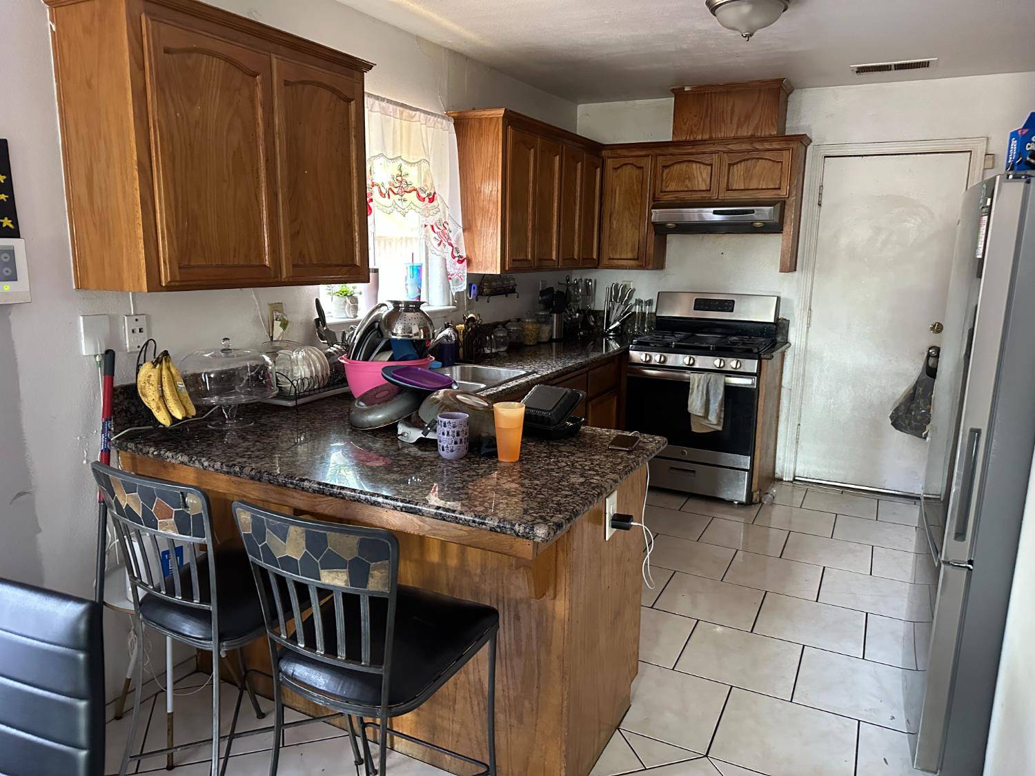 Fresno, CA 93706,2225 S Poppy AVE