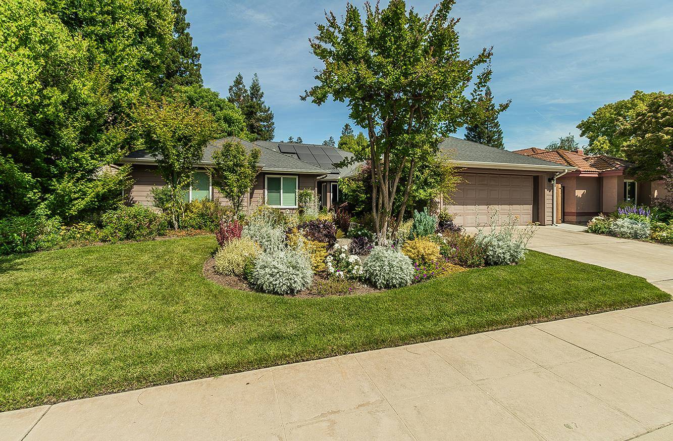 Fresno, CA 93730,852 E Catalina CIR