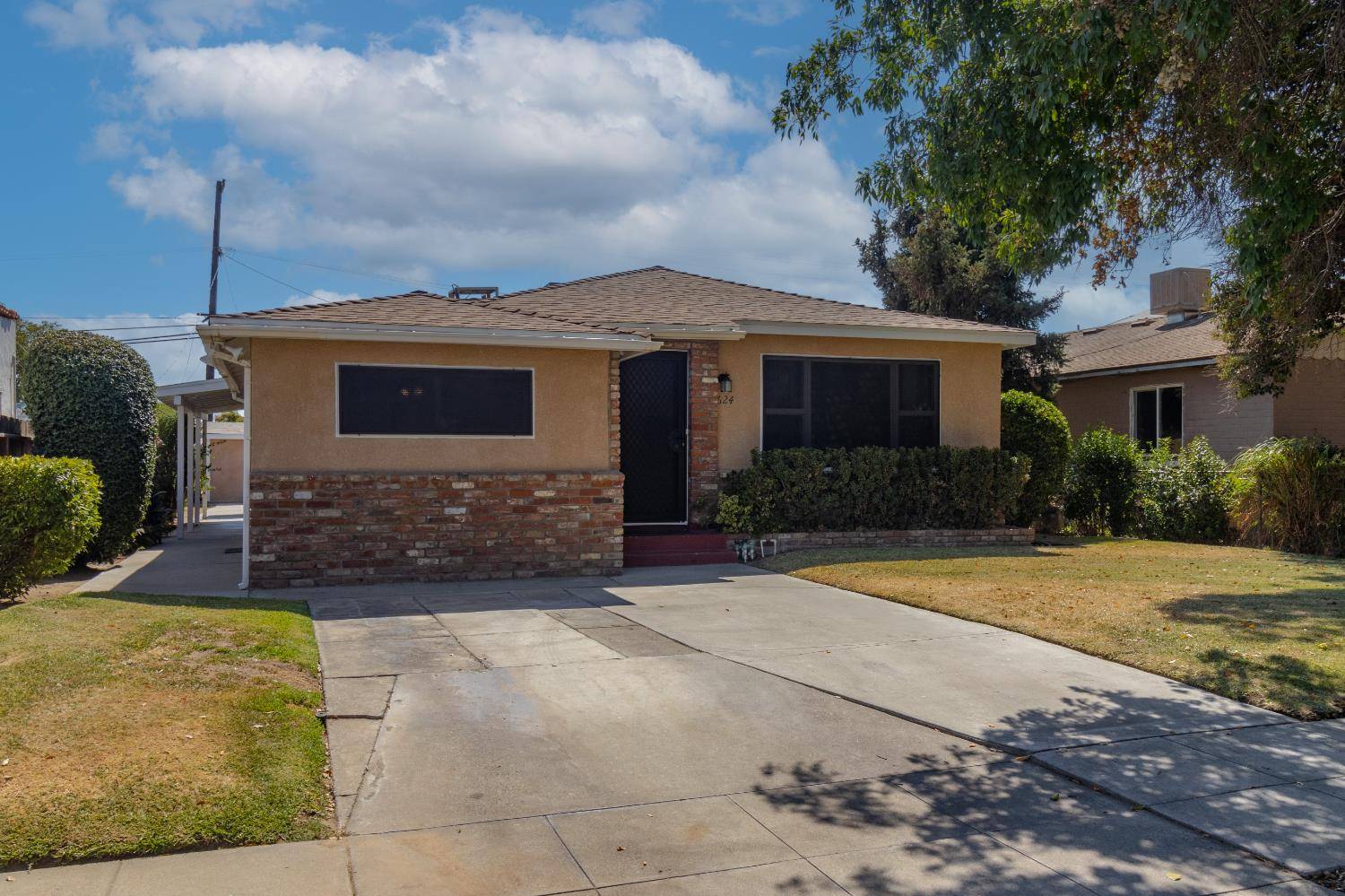 Madera, CA 93638,624 S D ST