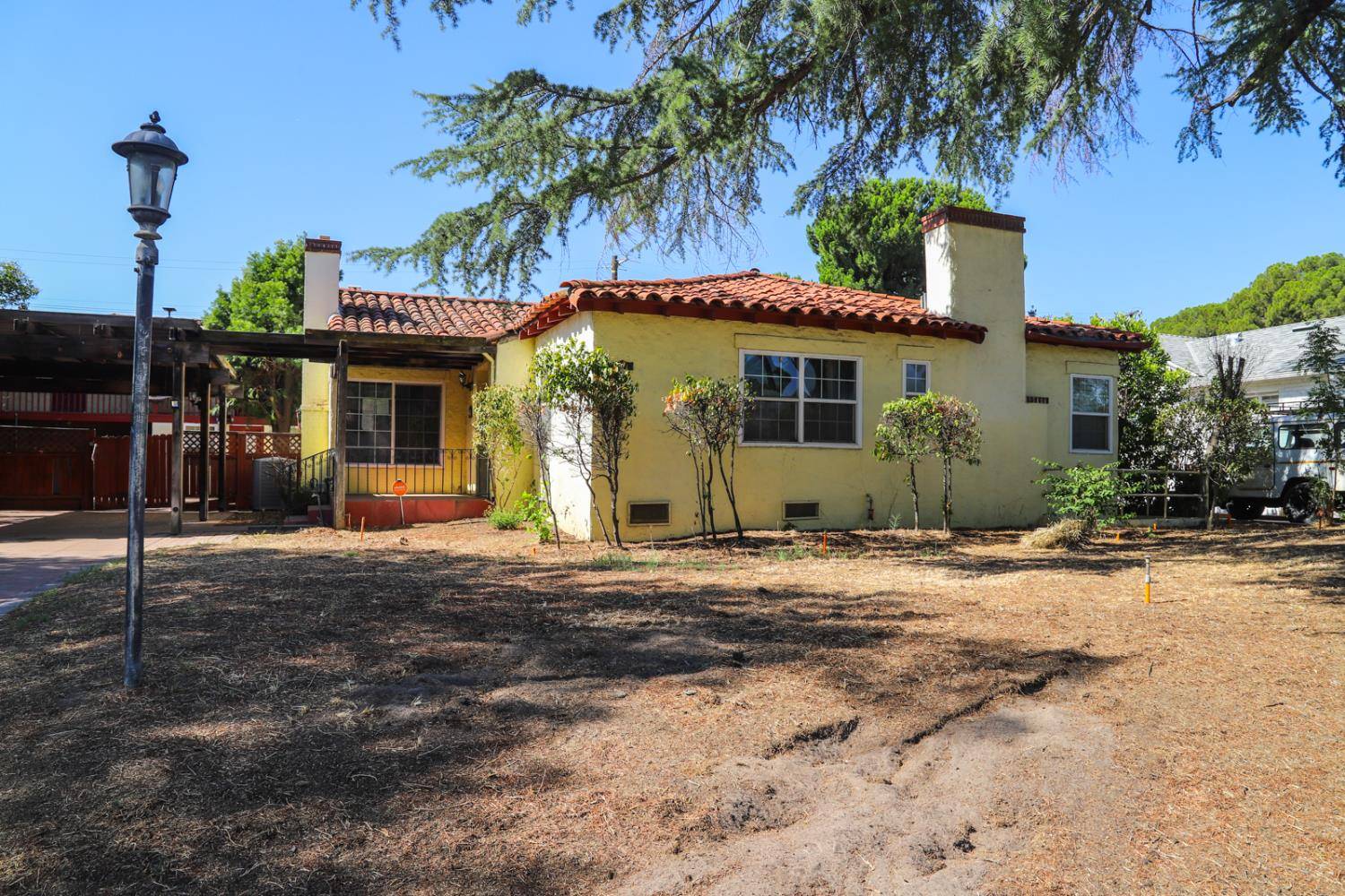 Fresno, CA 93704,204 E Terrace AVE