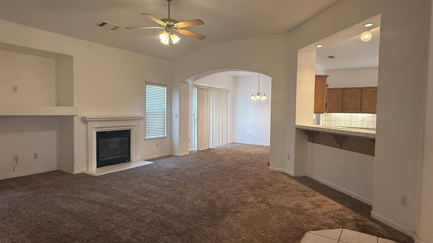 Hanford, CA 93230,1584 Norfolk DR