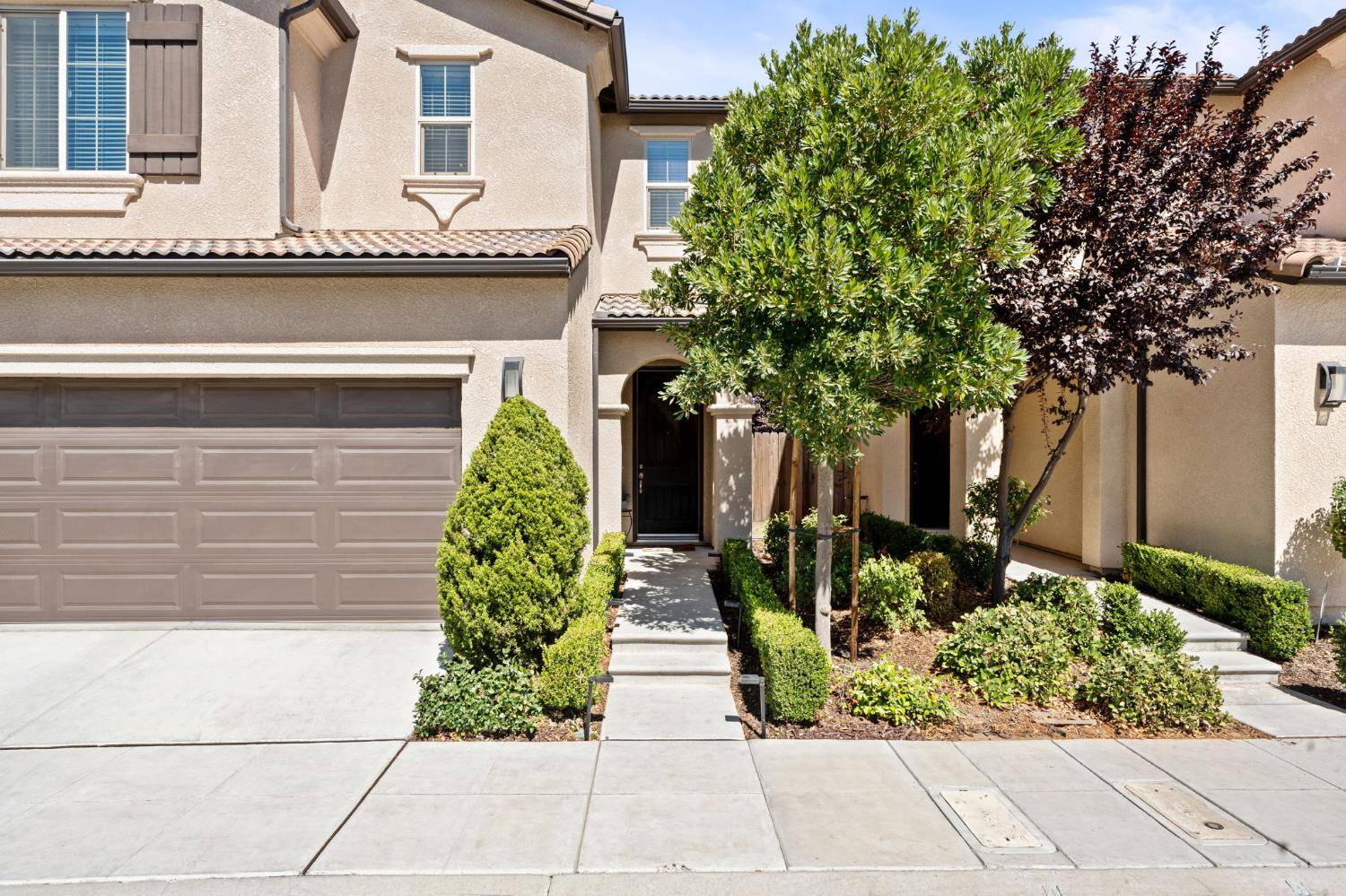 Fresno, CA 93727,2870 N Sophie DR