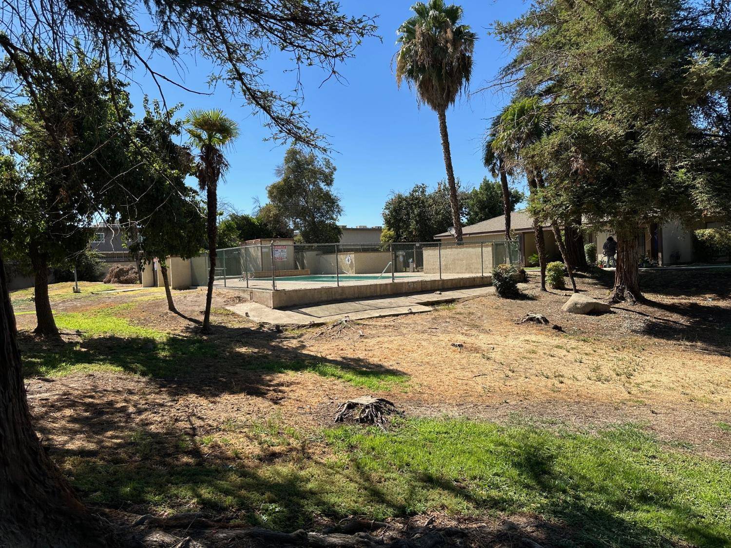 Fresno, CA 93727,350 S Argyle AVE #103