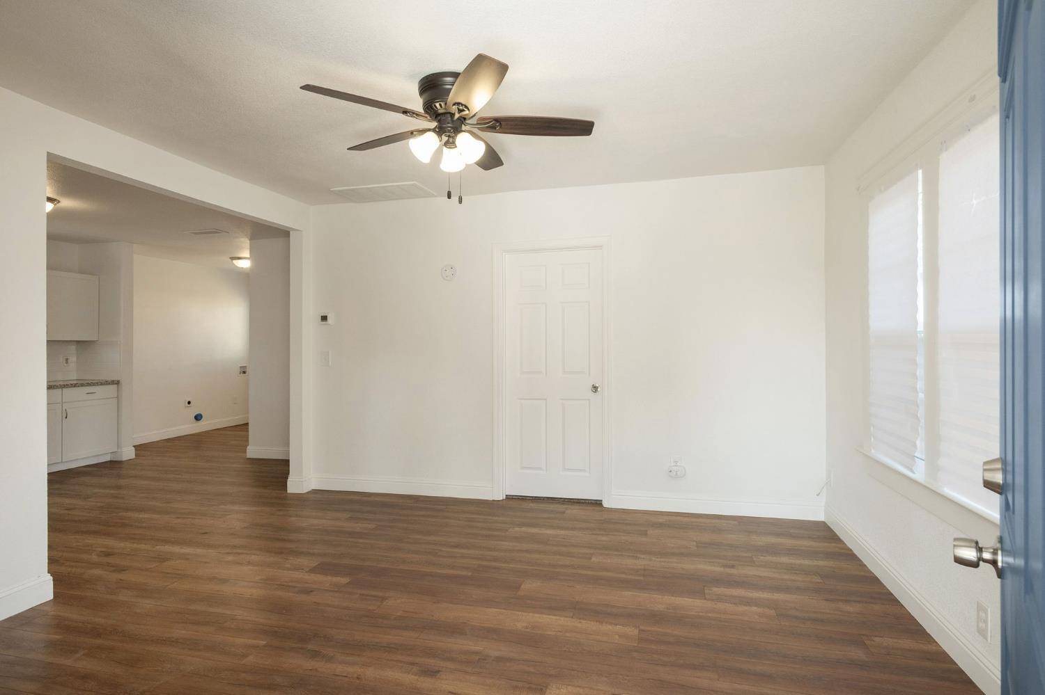 Fresno, CA 93728,517 N Farris