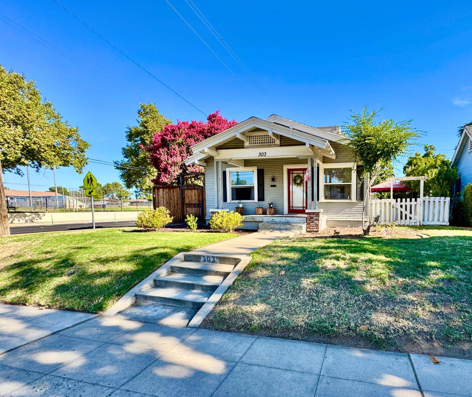 Fresno, CA 93704,303 E Yale AVE