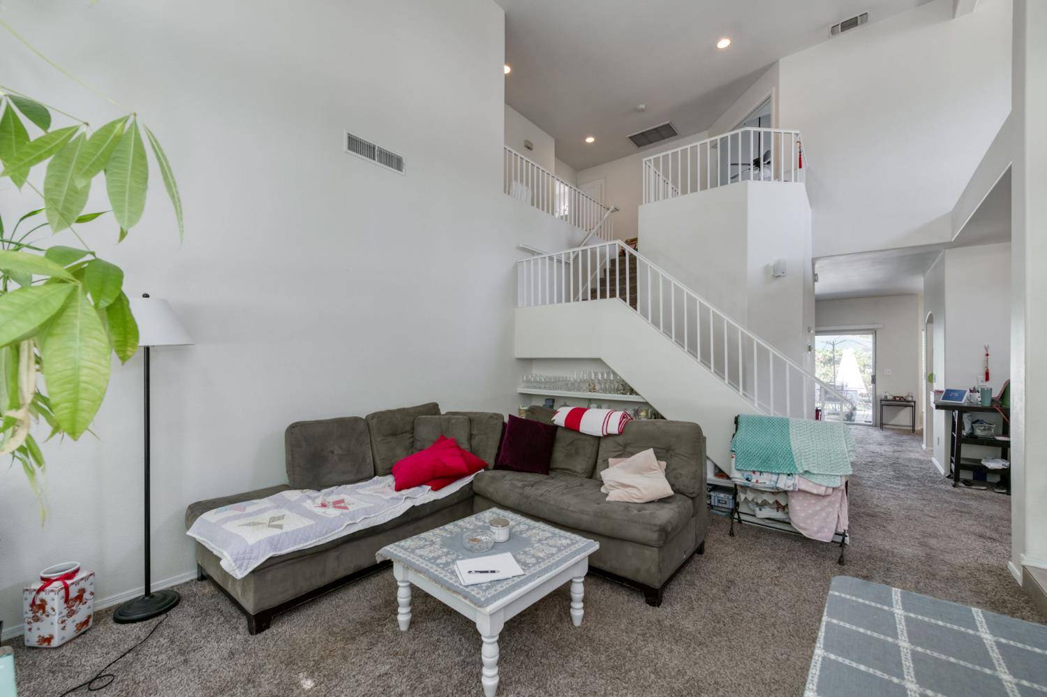 Fresno, CA 93720,1144 E Province DR