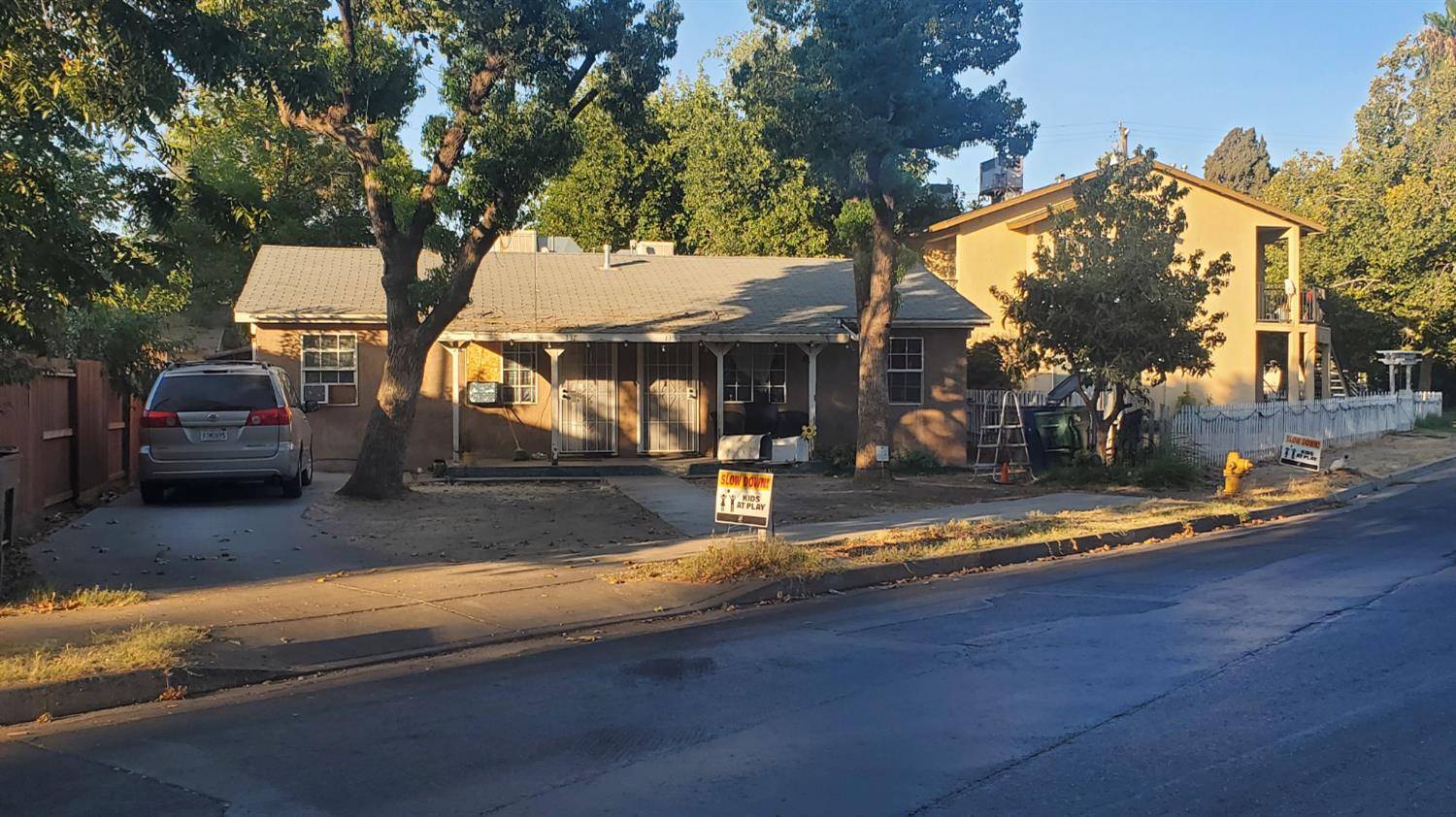 Madera, CA 93638,137 E Sycamore ST