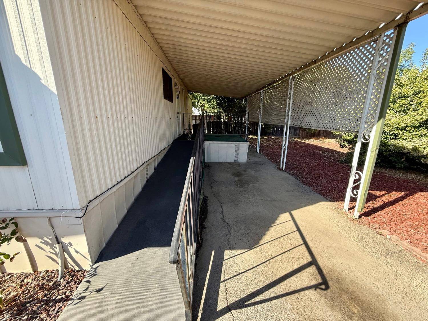 Madera, CA 93638,1218 E Cleveland AVE #114