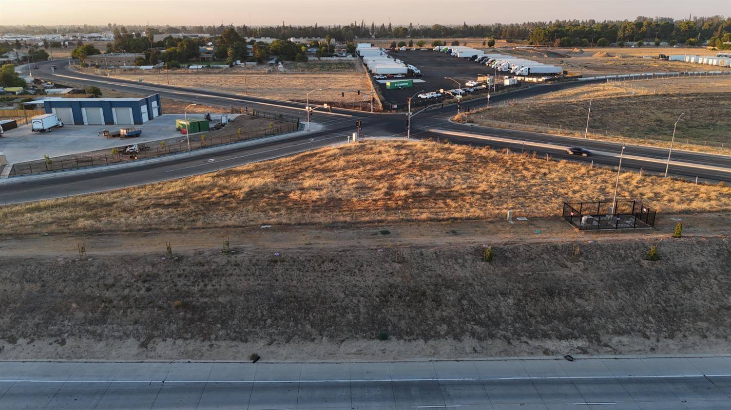 Fresno, CA 93706,0 W Dan Ronquillo Dr S Roeding D