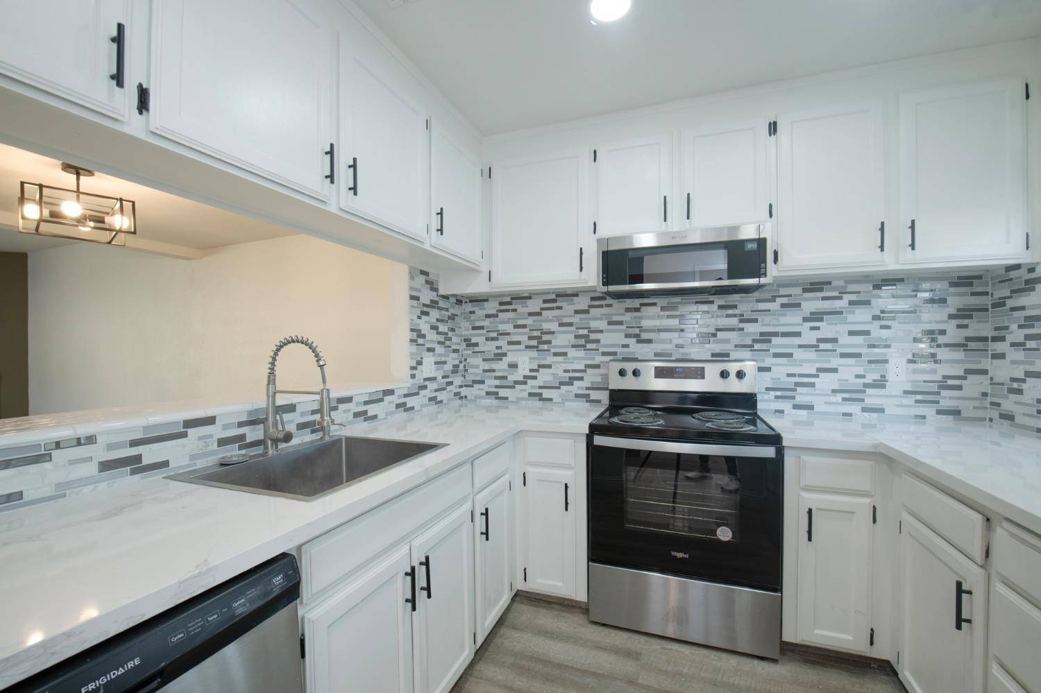 Fresno, CA 93726,4885 N Backer AVE #105