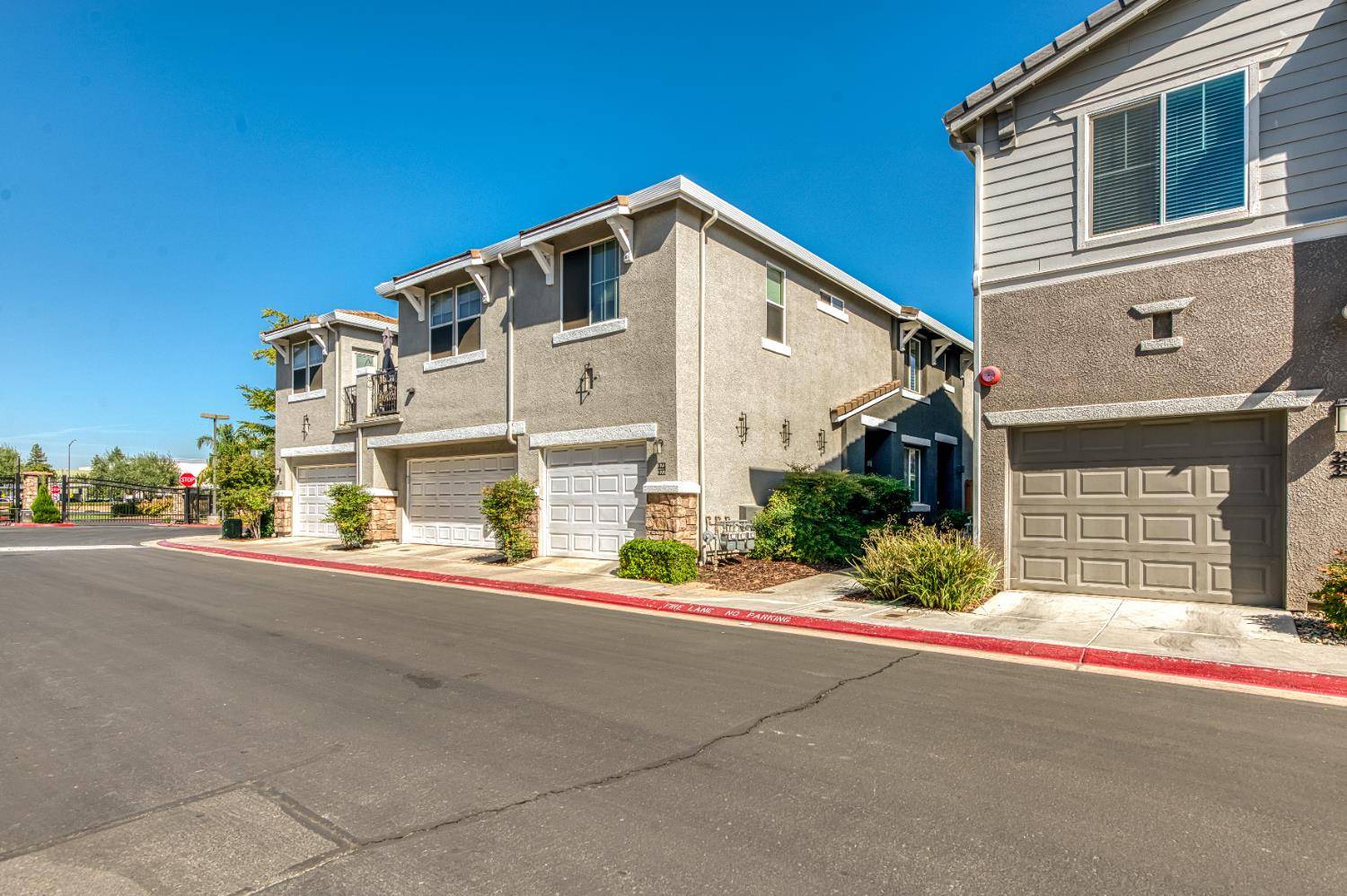 Clovis, CA 93611,373 N Amedeo LN