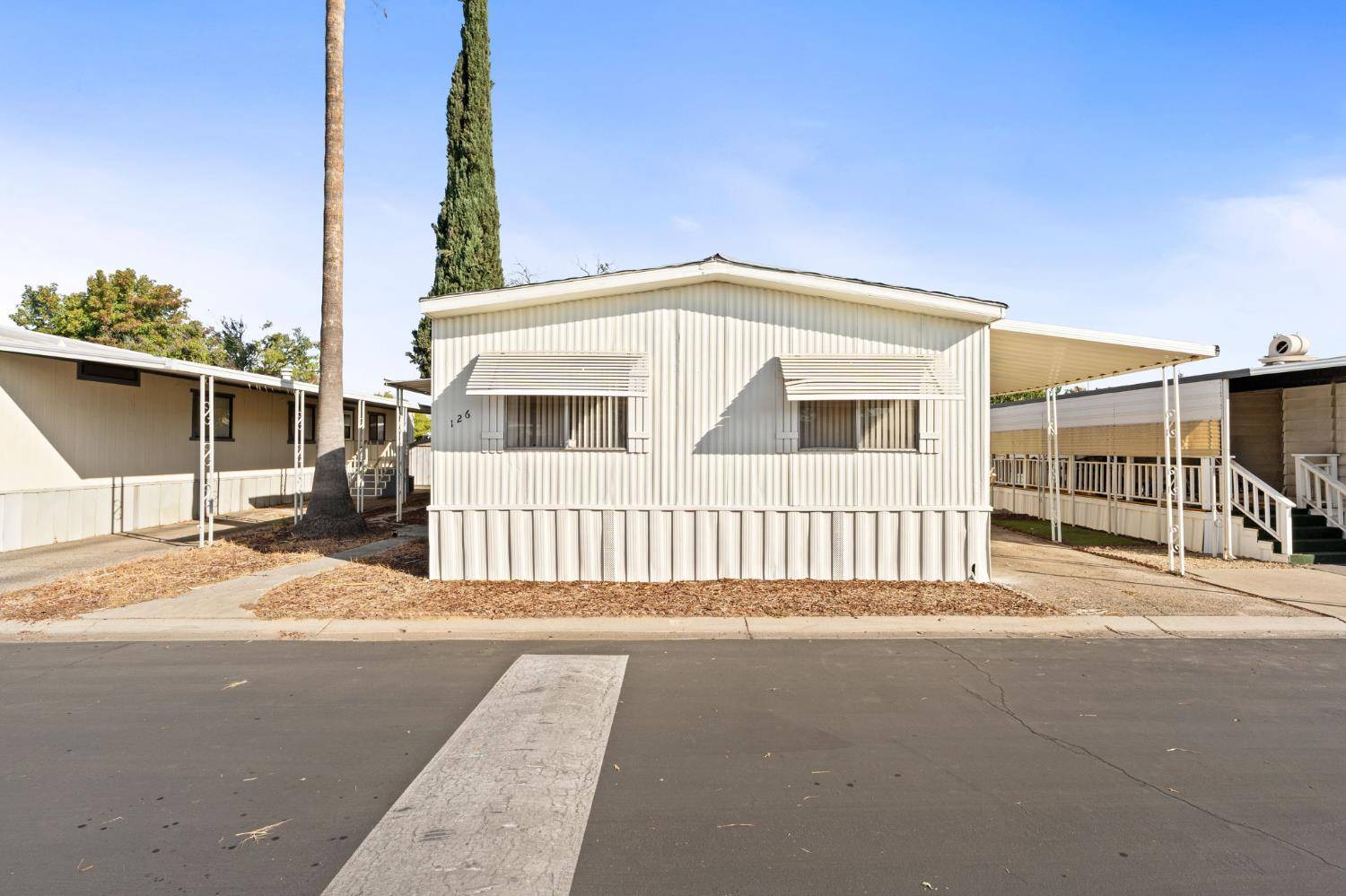 Fresno, CA 93720,336 E Alluvial AVE #126