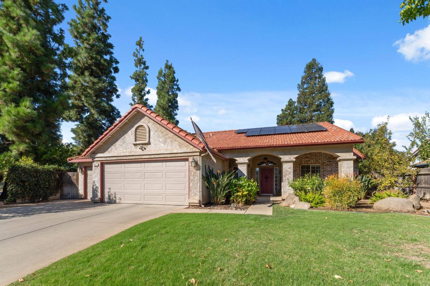 Fresno, CA 93720,8021 N Backer AVE