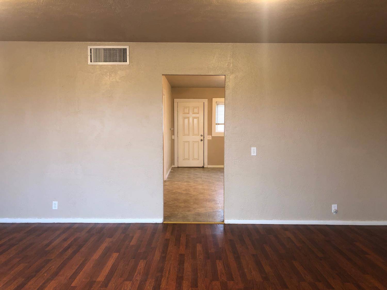 Kingsburg, CA 93631,7902 Clinton AVE