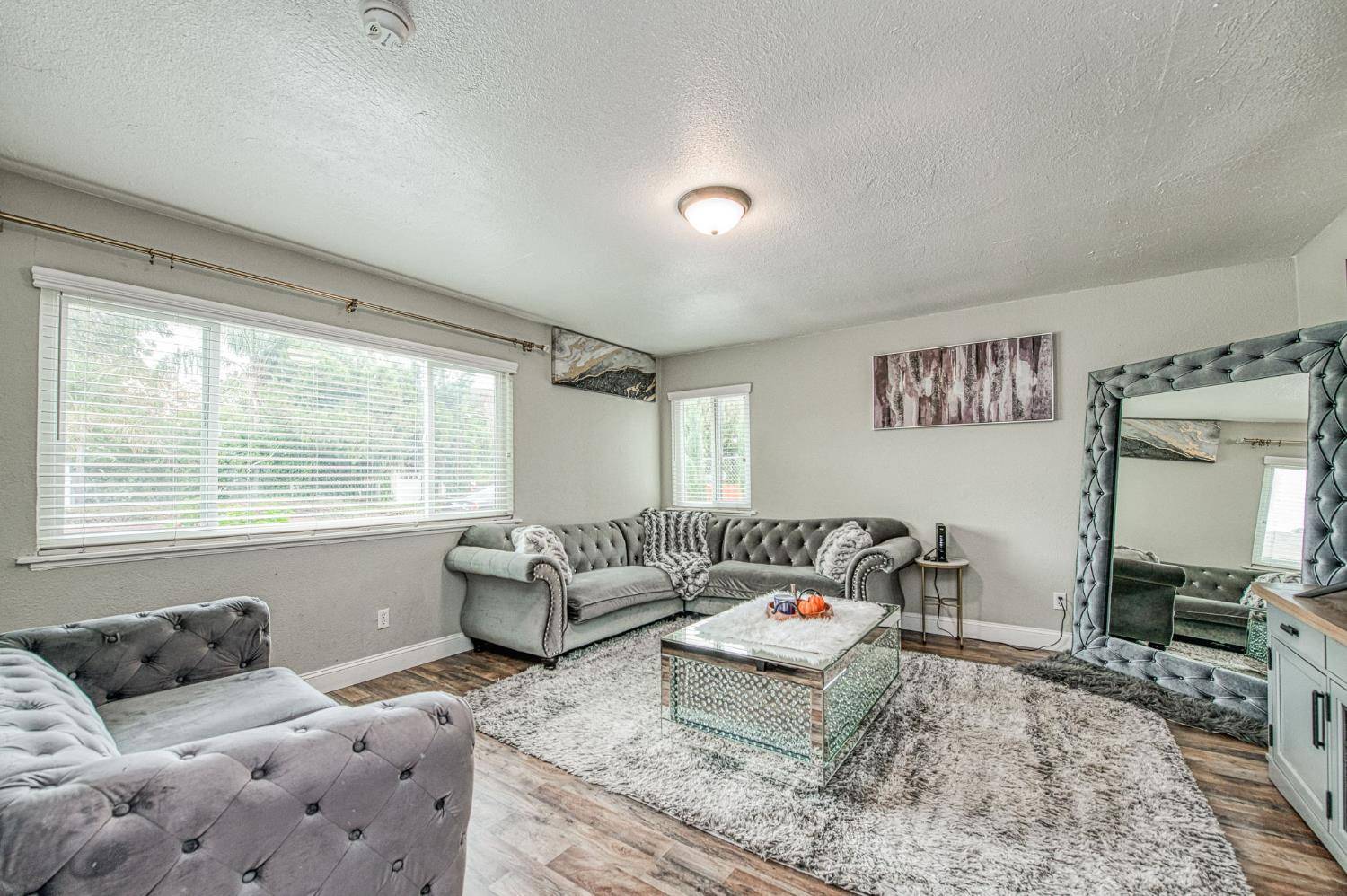 Selma, CA 93662,2471 Nebraska