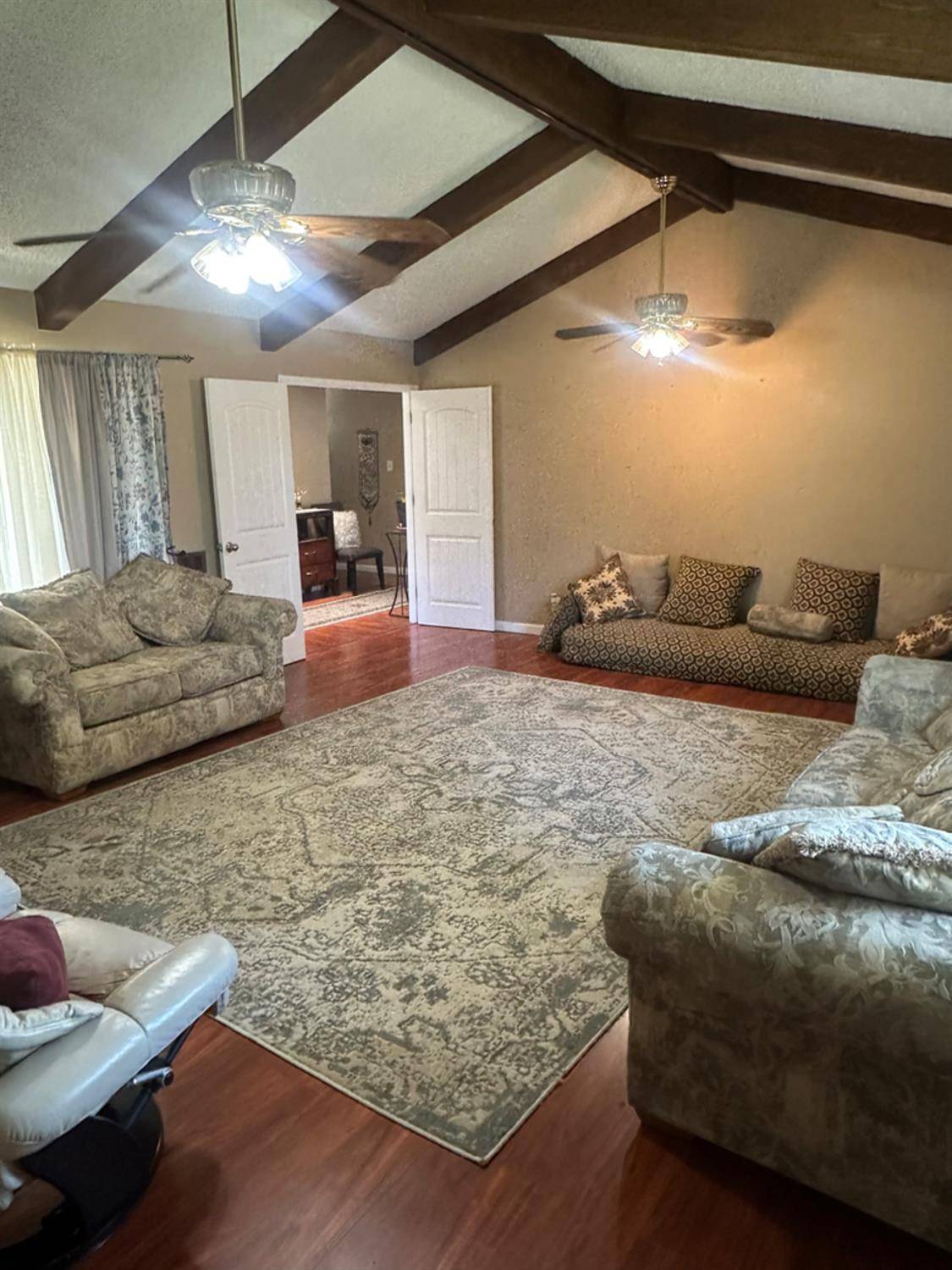 Fresno, CA 93705,1708 W Simpson