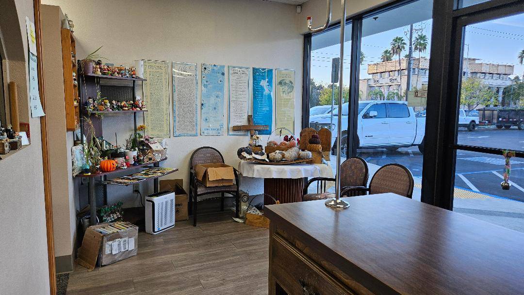 Fresno, CA 93720,7410 N Fresno ST