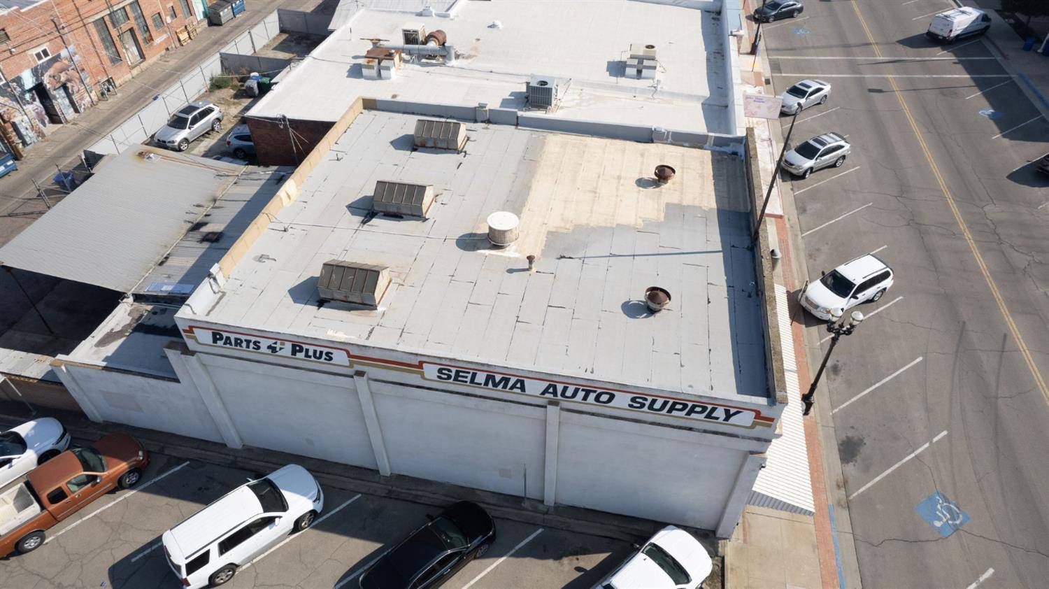 Selma, CA 93662,1956 E Front ST