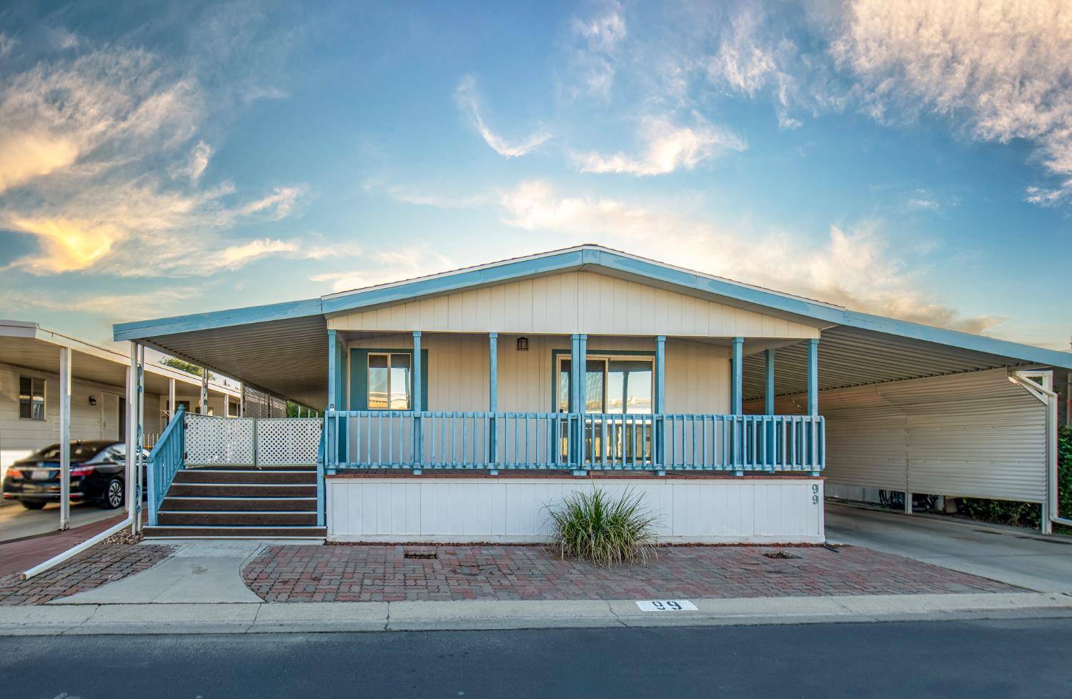 Clovis, CA 93612,1001 Sylmar AVE #99