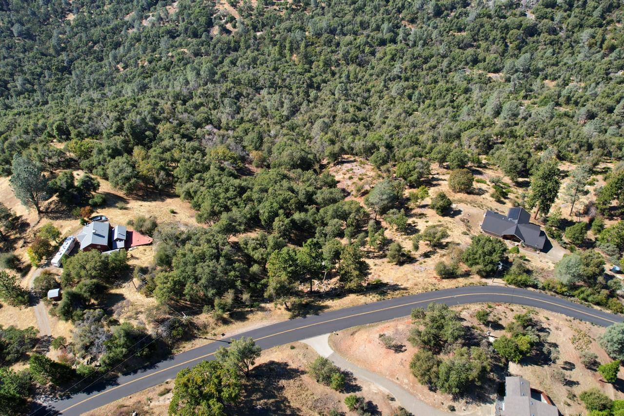 Mariposa, CA 95338,5635 Clouds Rest