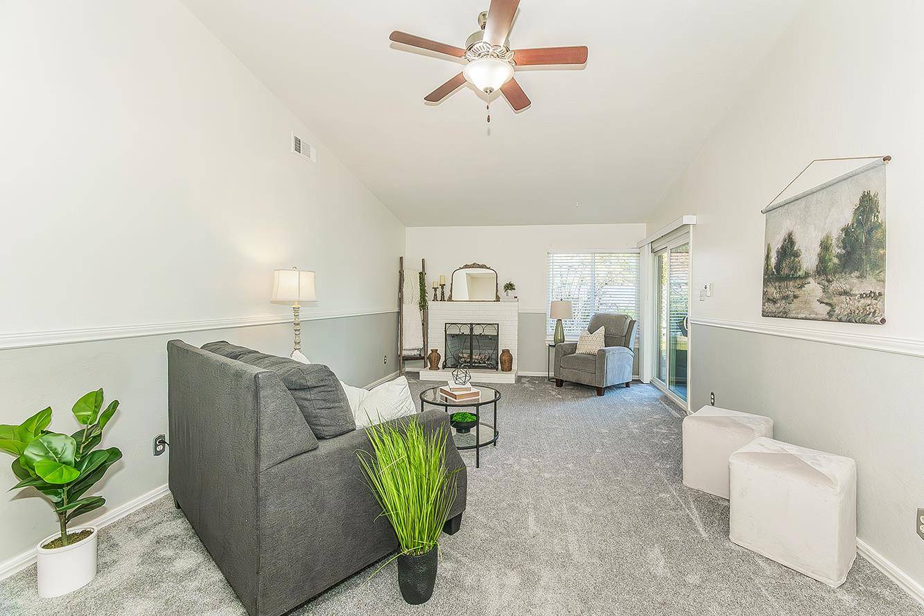 Fresno, CA 93727,5933 E Saginaw WAY