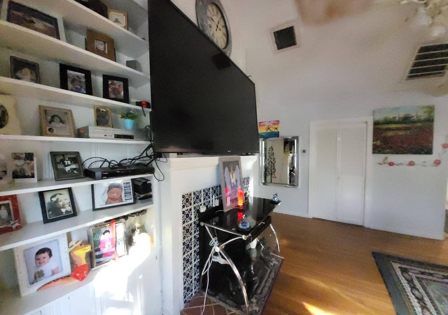 Fresno, CA 93728,550 N Yosemite AVE