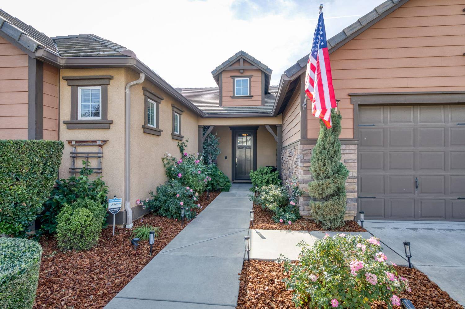 Clovis, CA 93619,3082 Robinwood AVE