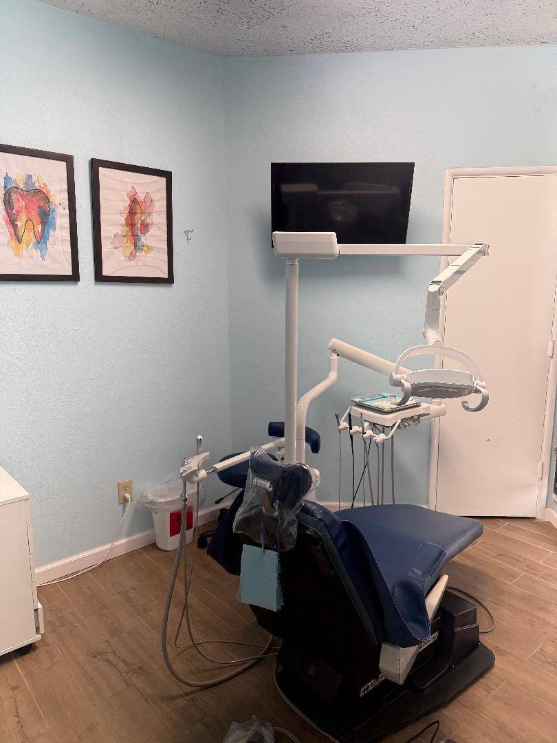 Fresno, CA 93703,2051 N Fresno ST