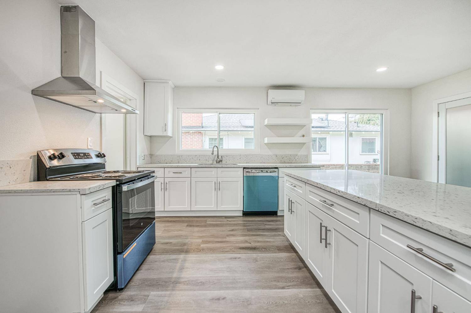 Fresno, CA 93705,506 W Terrace AVE