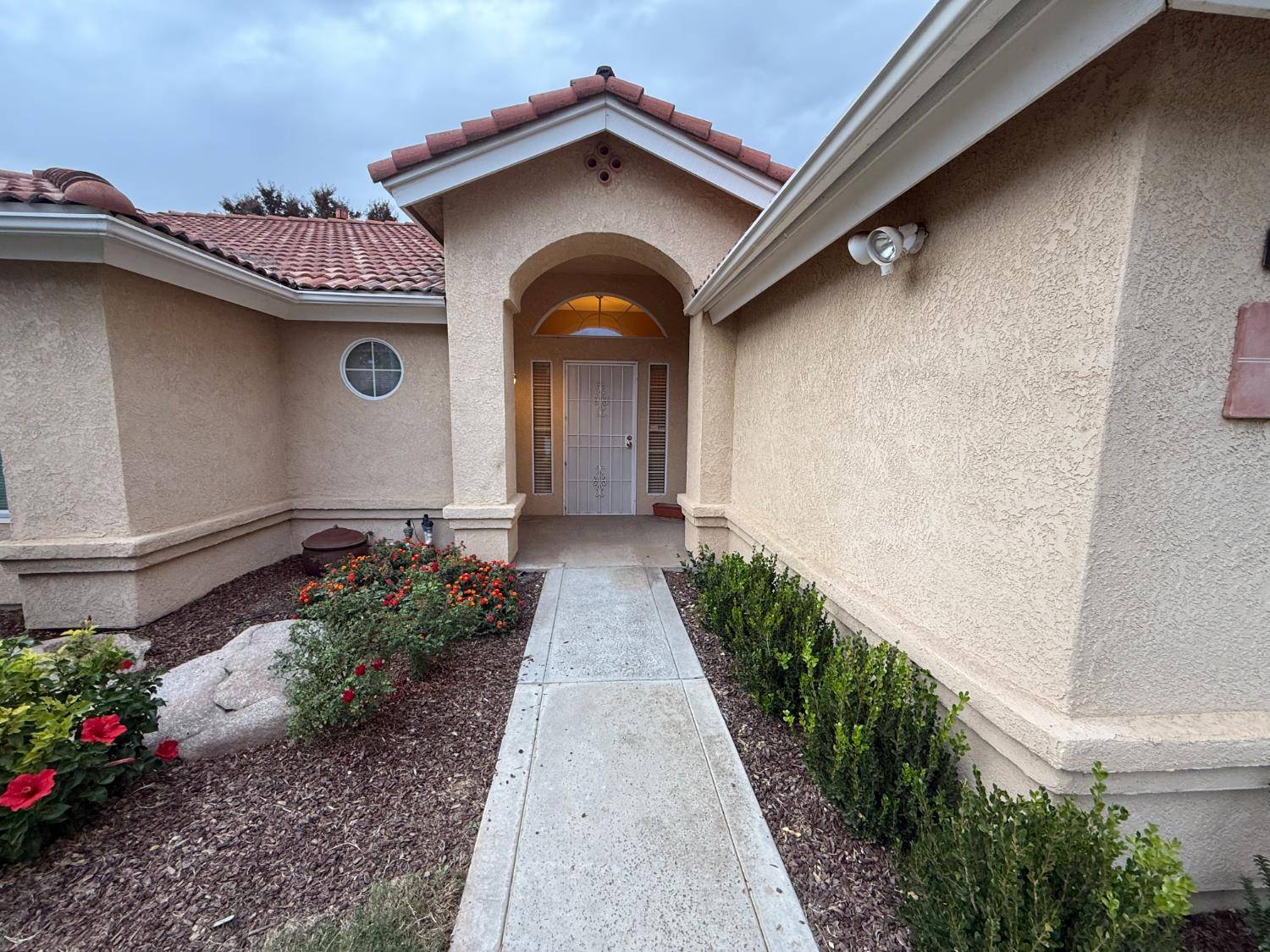 Fresno, CA 93722,5532 W Wathen AVE