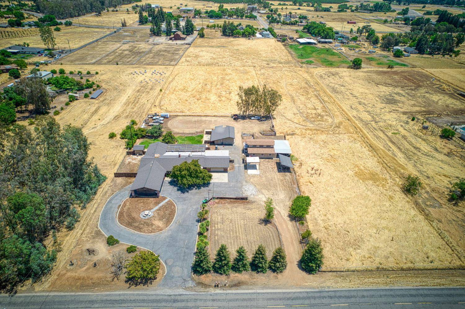 Clovis, CA 93619,5400 Amber AVE