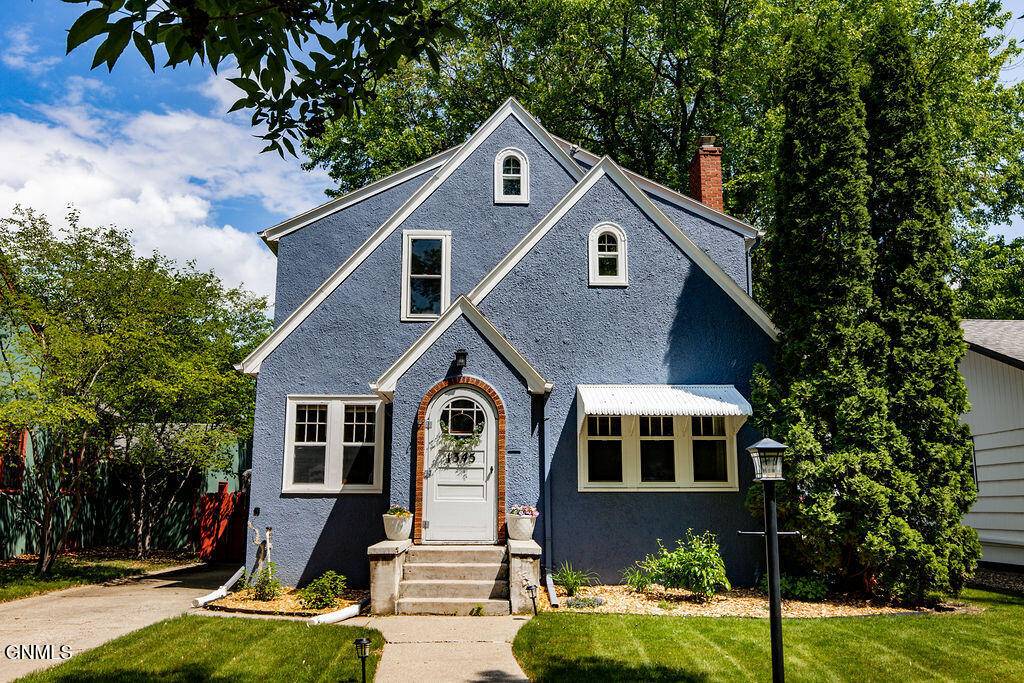 Fargo, ND 58102,1345 4th ST N