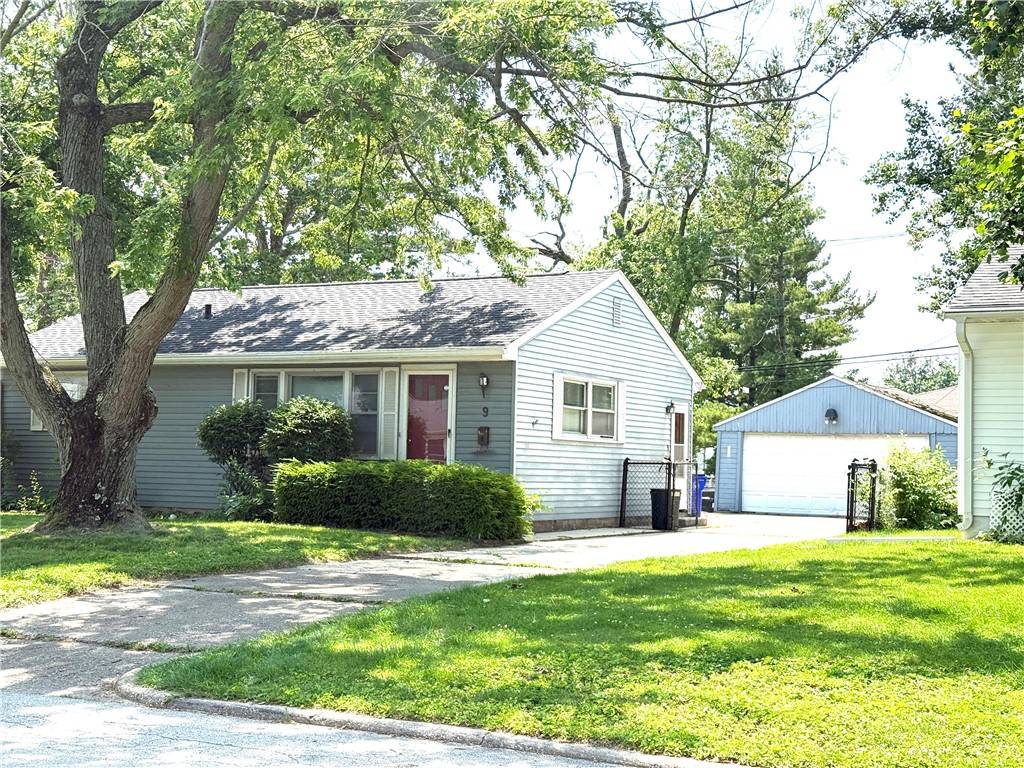Decatur, IL 62521,9 La Salle DR