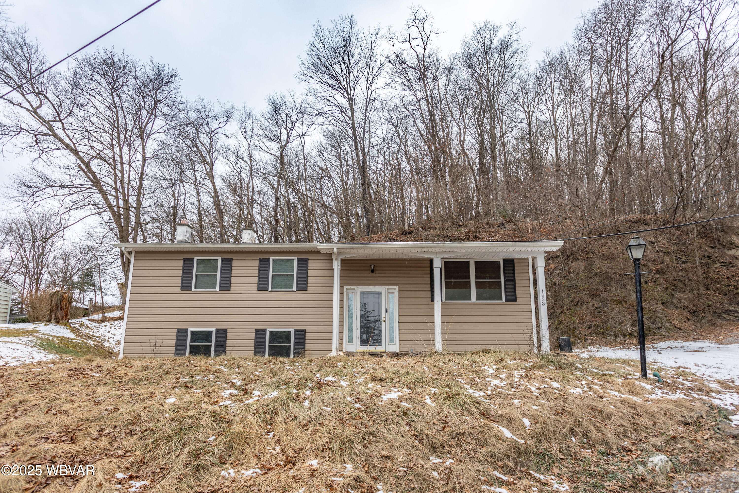 Williamsport, PA 17701,1833 POCO LN