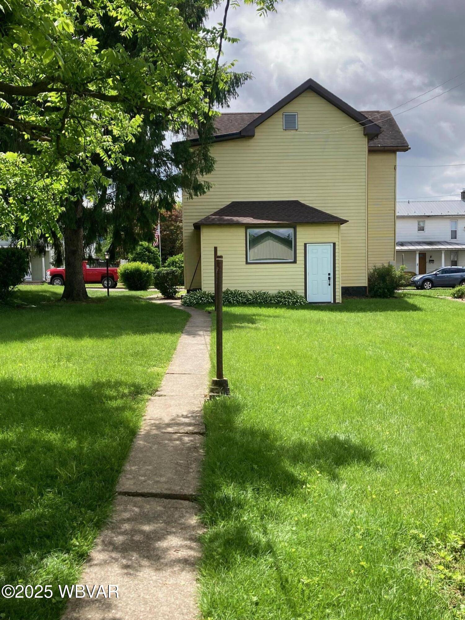 Watsontown, PA 17777,215 E 8TH ST