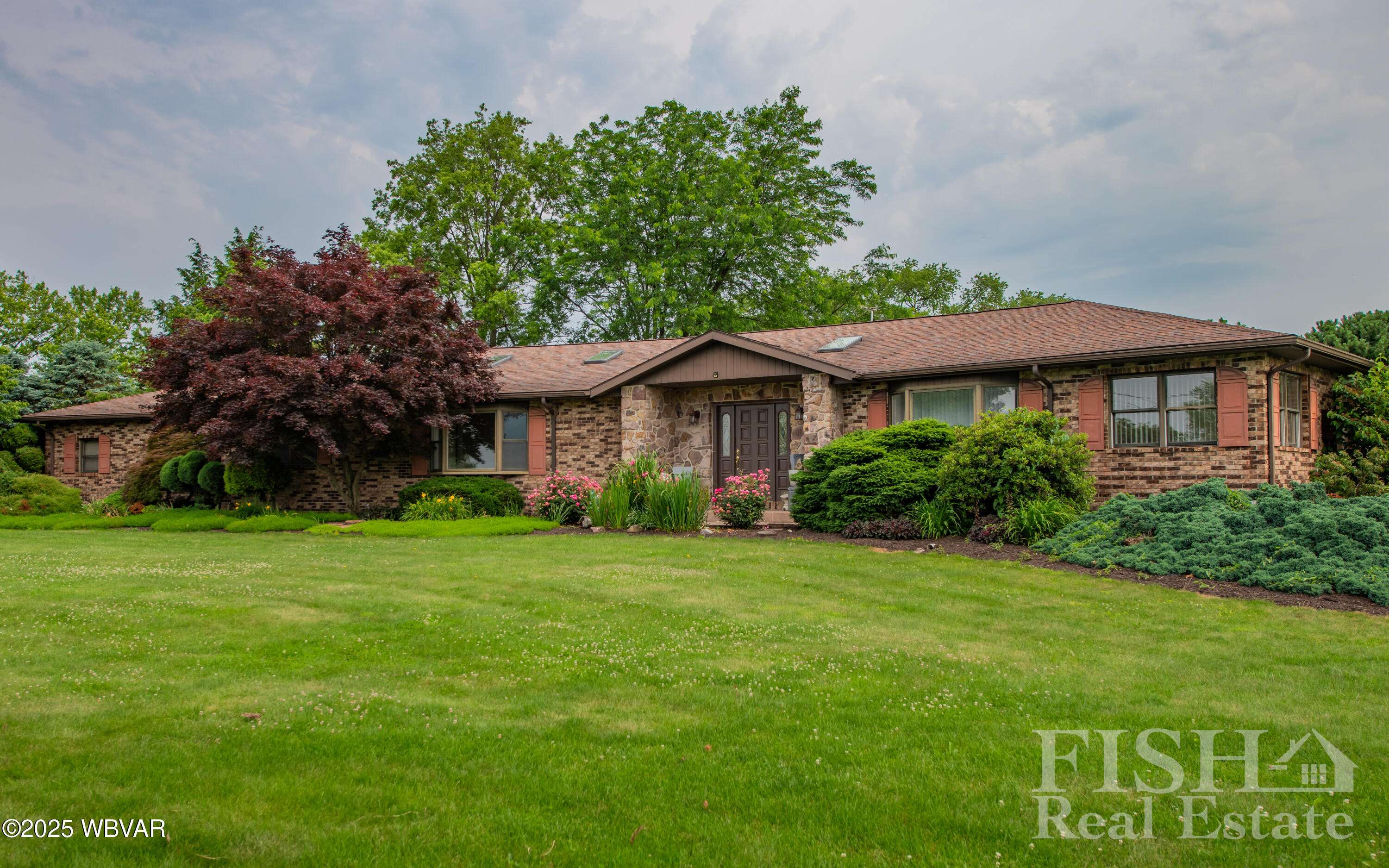 Mill Hall, PA 17751,727 RIDGE RD