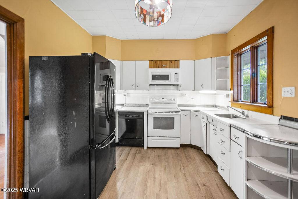 Dushore, PA 18614,152 CARPENTER ST
