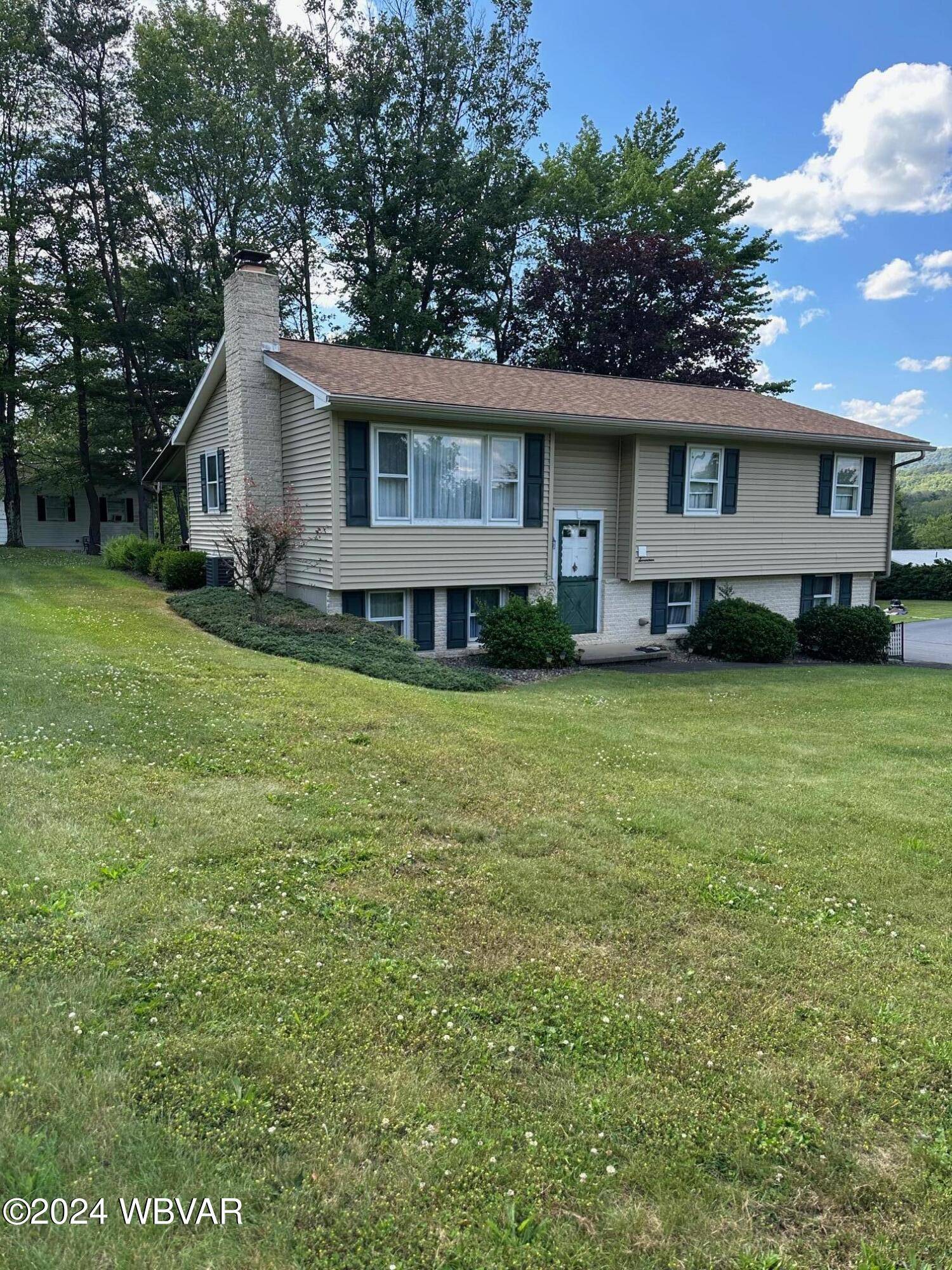 Lock Haven, PA 17745,17 FOREST DR