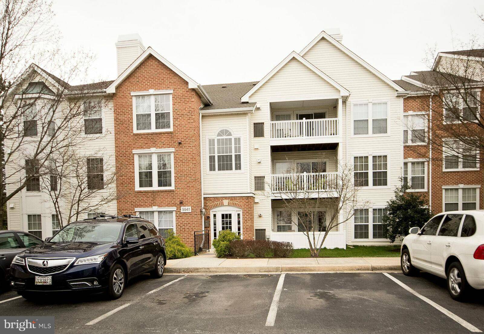 Columbia, MD 21045,5941 MILLRACE CT #D-203