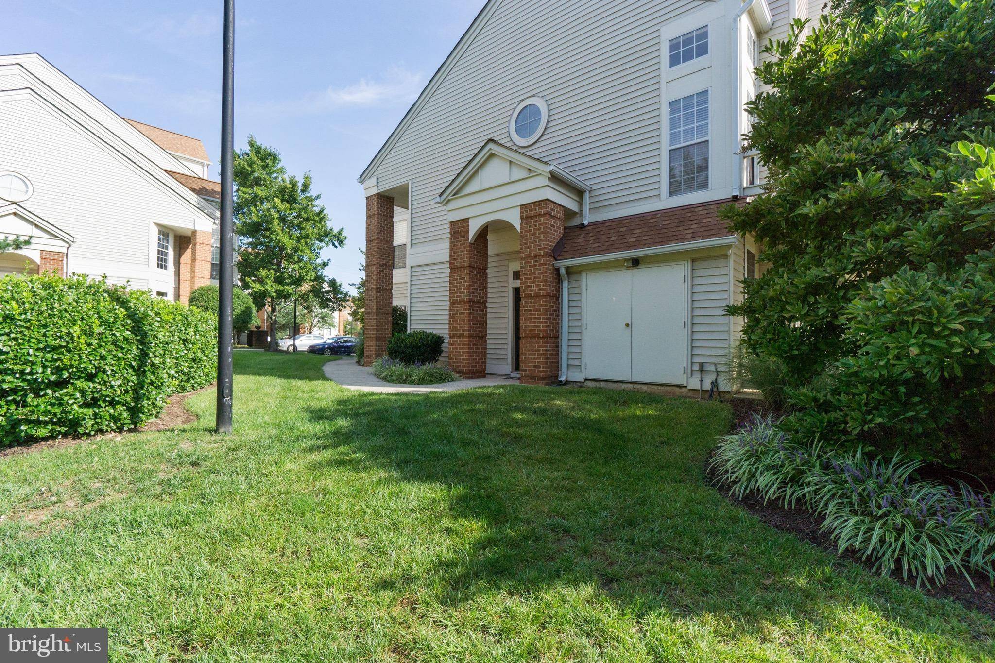 Alexandria, VA 22315,6970 ELLINGHAM CIR #71