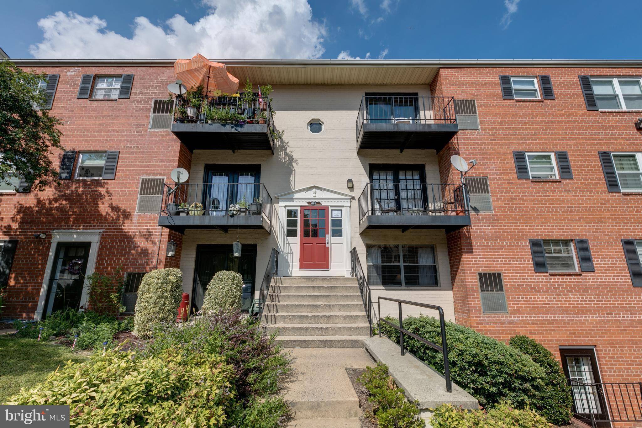 Alexandria, VA 22312,442 ARMISTEAD ST #103