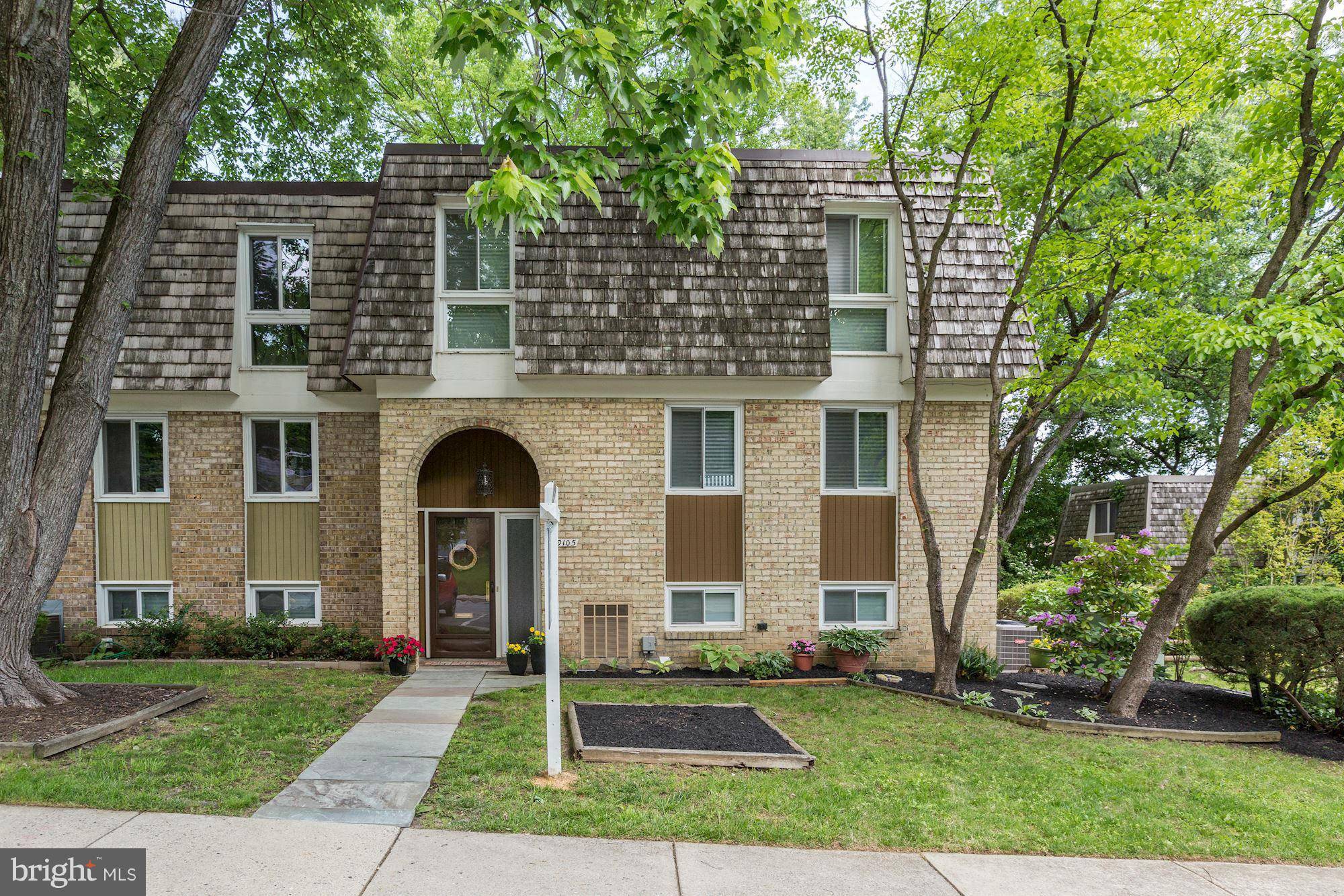 Gaithersburg, MD 20886,19105 KINDLY CT