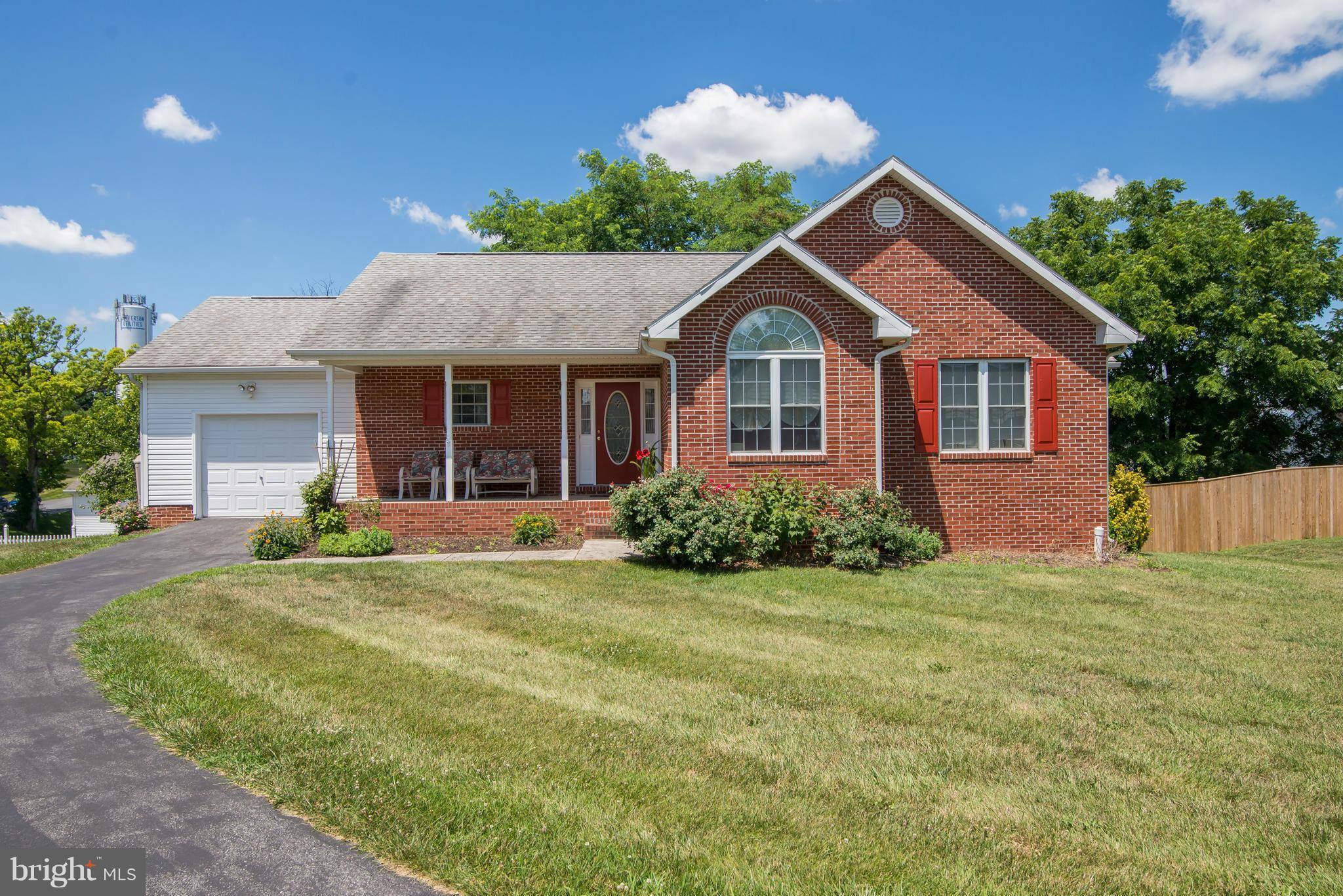 Ranson, WV 25438,78 VELVETEEN CT