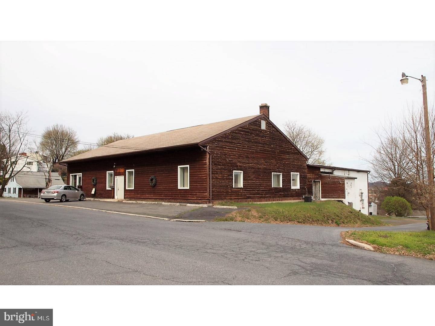 Schuylkill Haven, PA 17972,355 SAYLOR ST