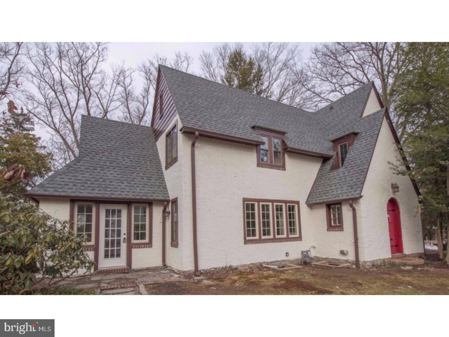 Swarthmore, PA 19081,6 CREST LN