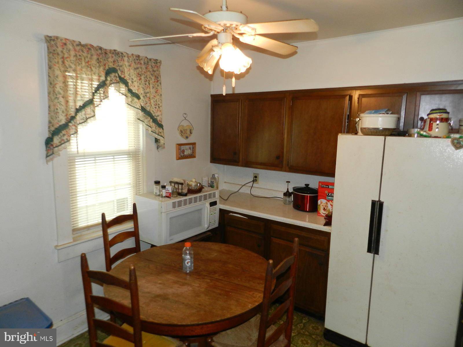 Colonial Beach, VA 22443,203 2ND ST