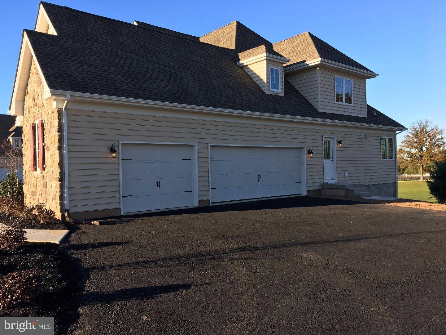 Ivyland, PA 18974,10 WHITMAN CT