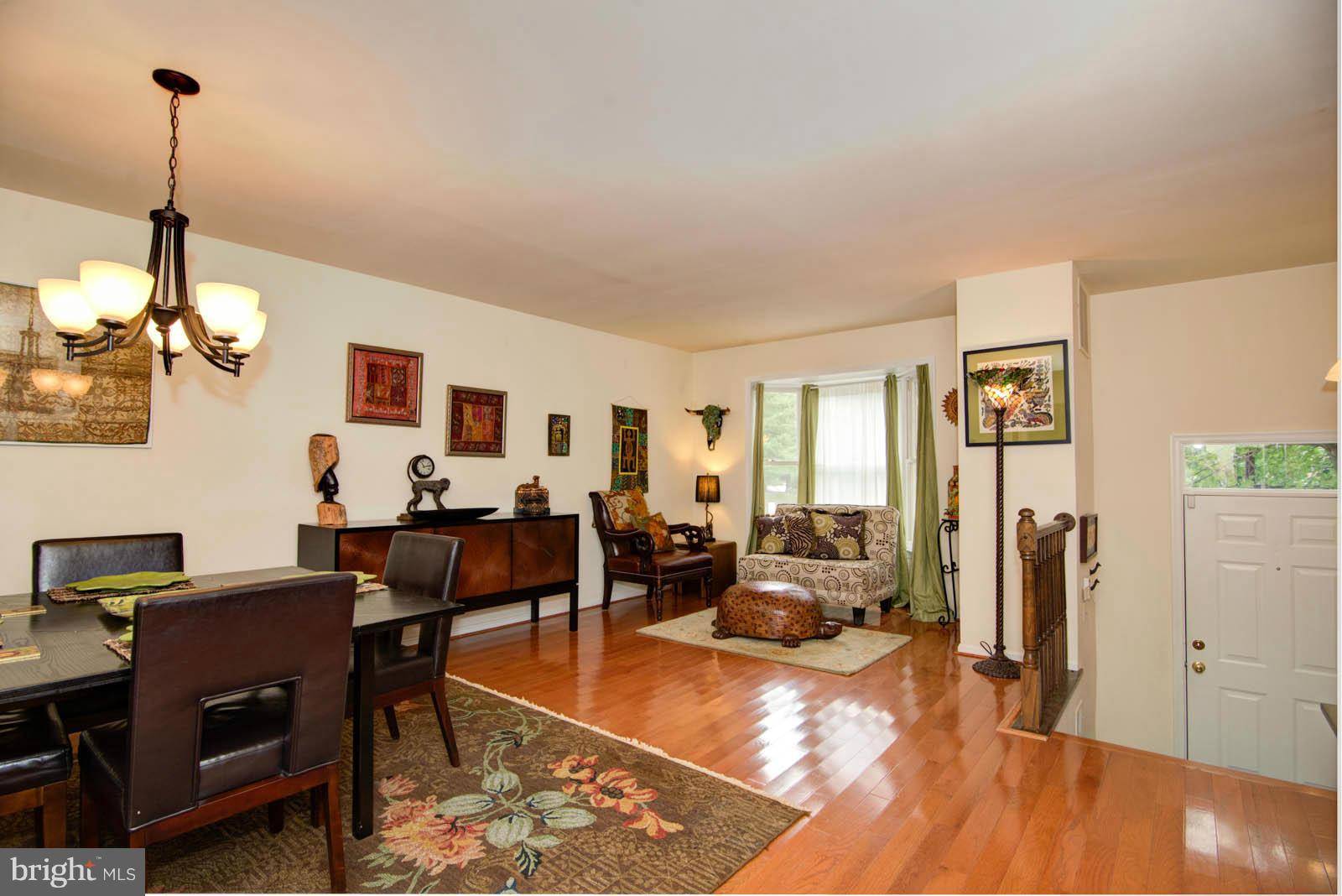 Alexandria, VA 22304,28 CARRIAGE HOUSE CIR