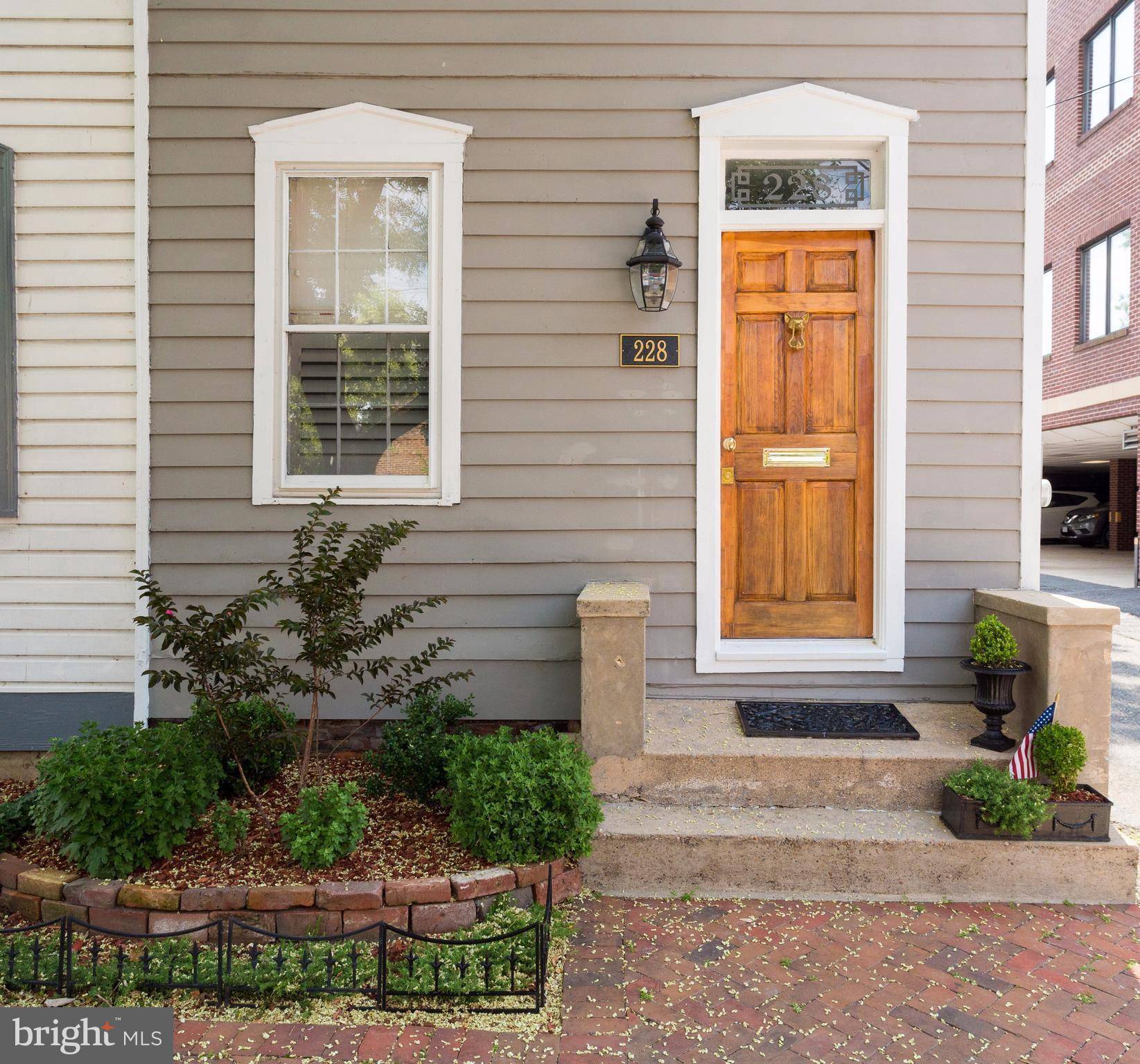 Alexandria, VA 22314,228 WEST ST