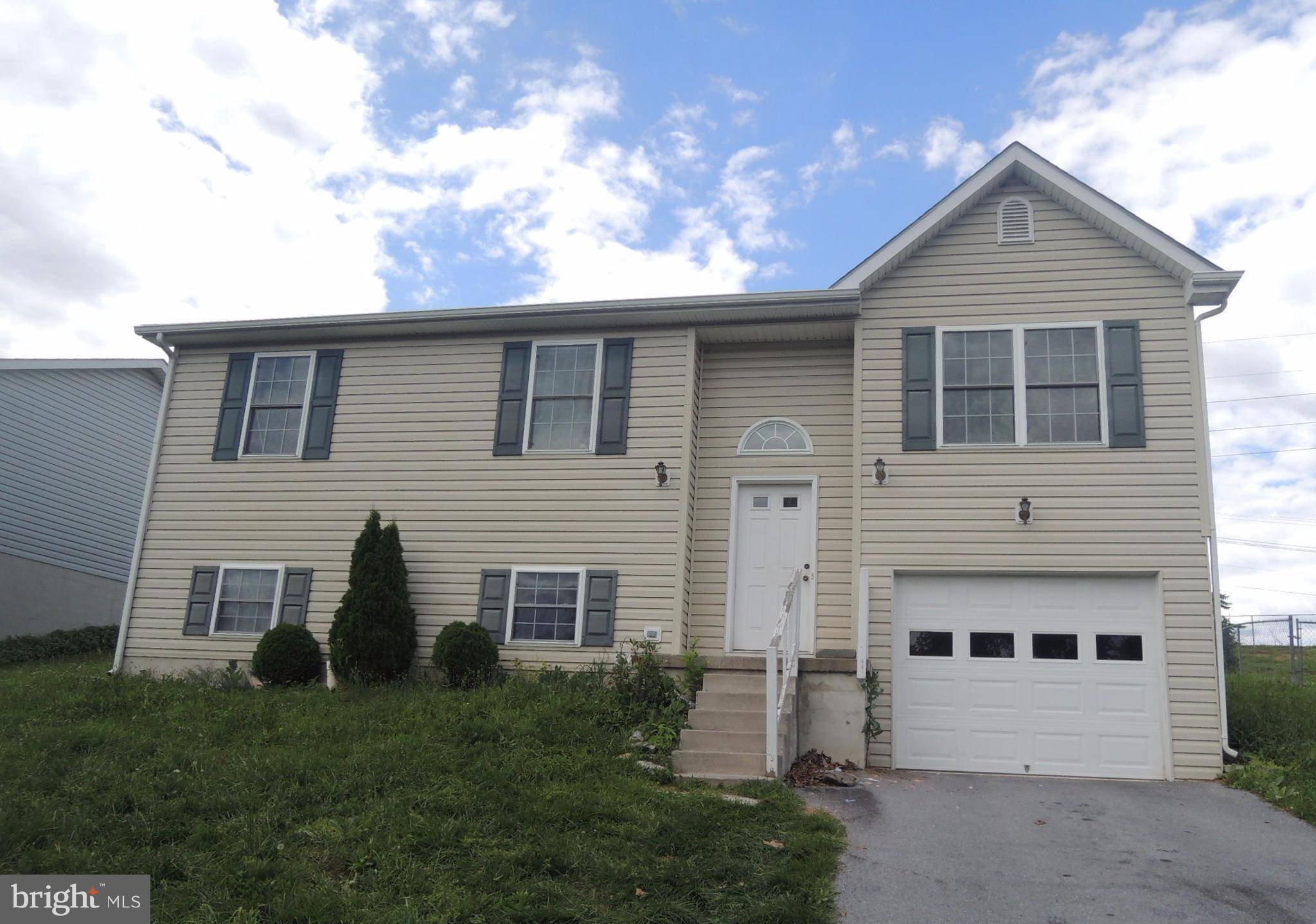 Martinsburg, WV 25404,102 GALAXY CT